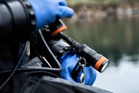LED Helios 3000 lm / ACCU Type 24 (sidemount cable and hardcase) — DEMO